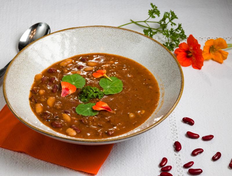 Bohnensuppe mit Speck