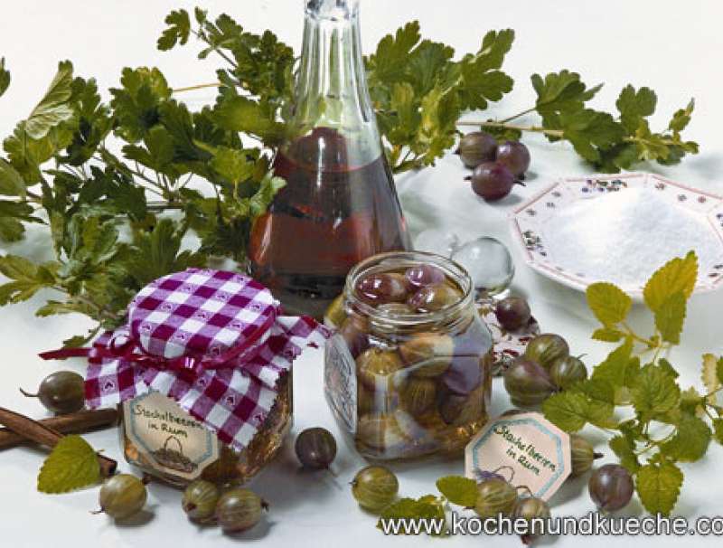 Stachelbeeren in Rum » herzhafte Gerichte &amp; Speisen