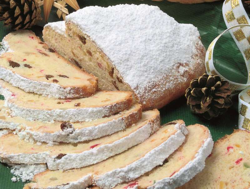 Traditioneller Christstollen