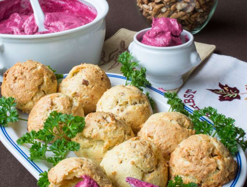 Nuss-Käse-Bällchen aus Brandteig » herzhafte Gerichte & Speisen Nuss-Käse-Bällchen aus Brandteig » herzhafte Gerichte & Speisen