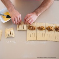 Fruchtige Apfel-Birnen-Taschen mit Nüssen 6