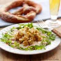  Carpaccio von der Weißwurst mit Bierbrez'n-Salat