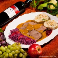 Hirschbraten mit Apfel-Rotkraut