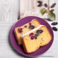 Kastenkuchen mit Maulbeeren