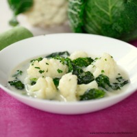 Kohlsuppe mit Karfiolröschen