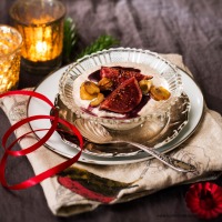 Kastaniencreme mit marinierten Feigen und karamellisierten Kastanien