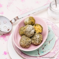 Polentaknödel mit karamellisiertem Traubenragout